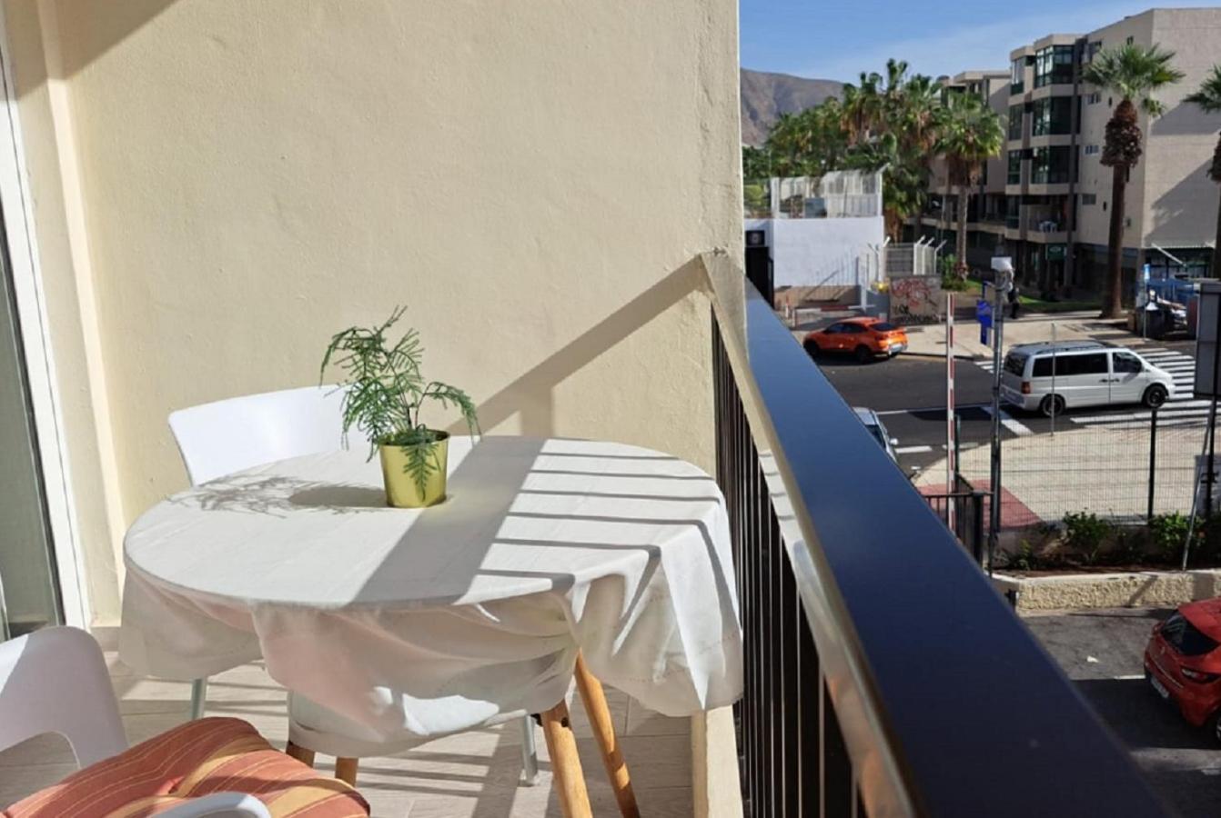 Shining Gold El Dorado With Free Parking And Wifi Apartman Playa de las Américas Kültér fotó